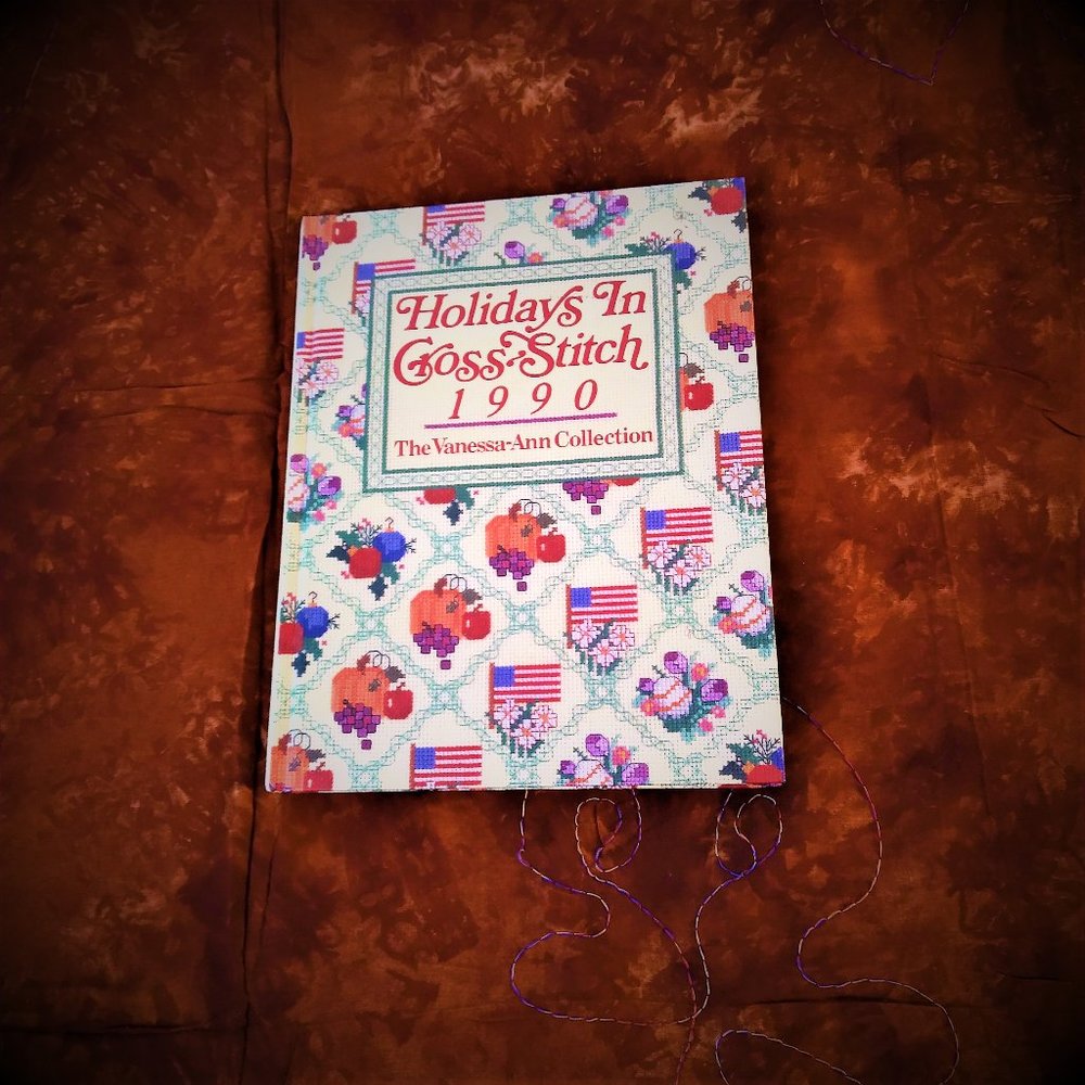 Holidays In Cross Stitch 1990 Vanessa-Ann Collecti